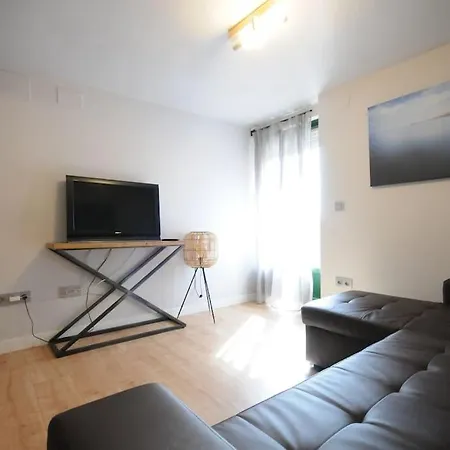 Moderno En Centro De Apartment